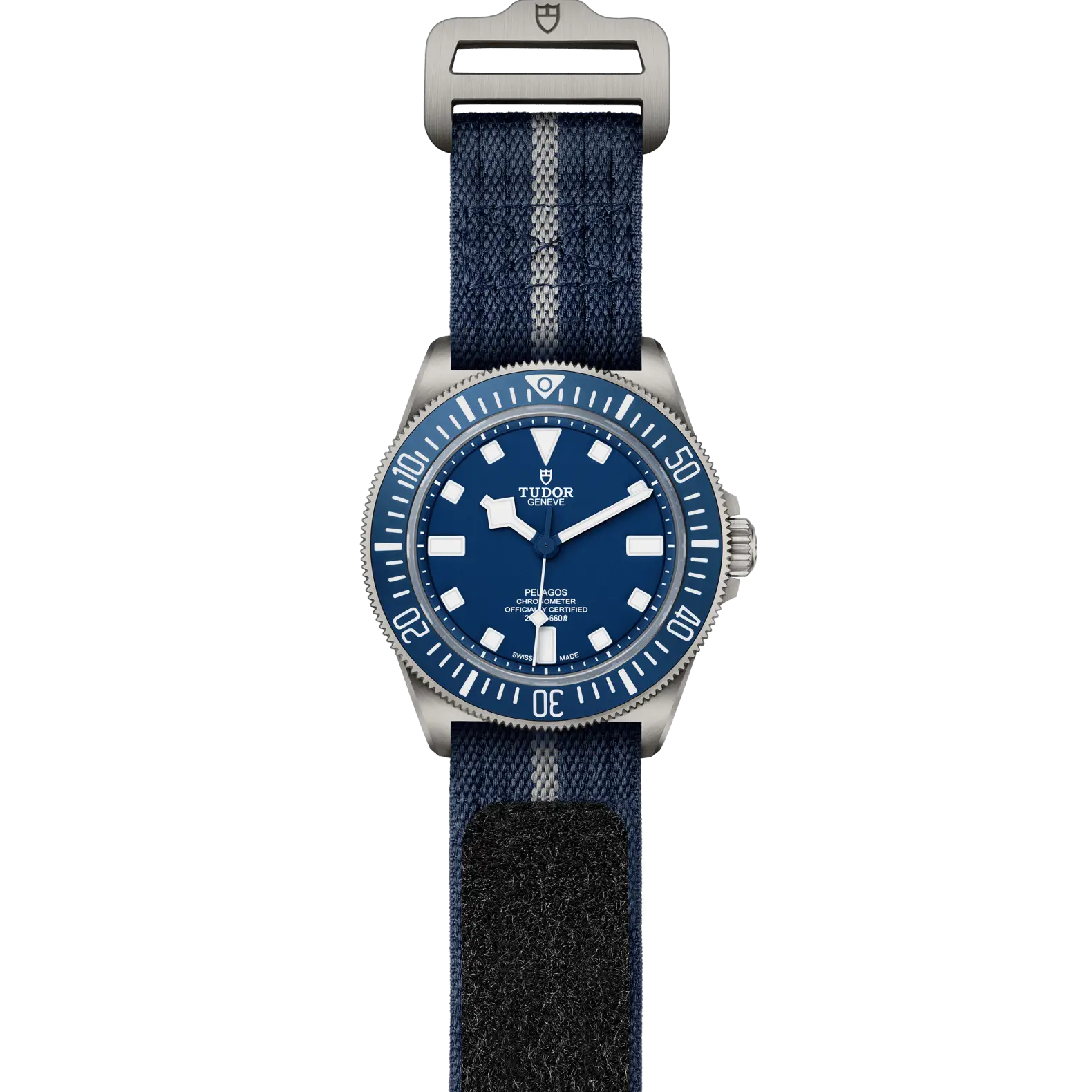 Reloj TUDOR Pelagos FXD con correa de tejido azul marino: vista frontal