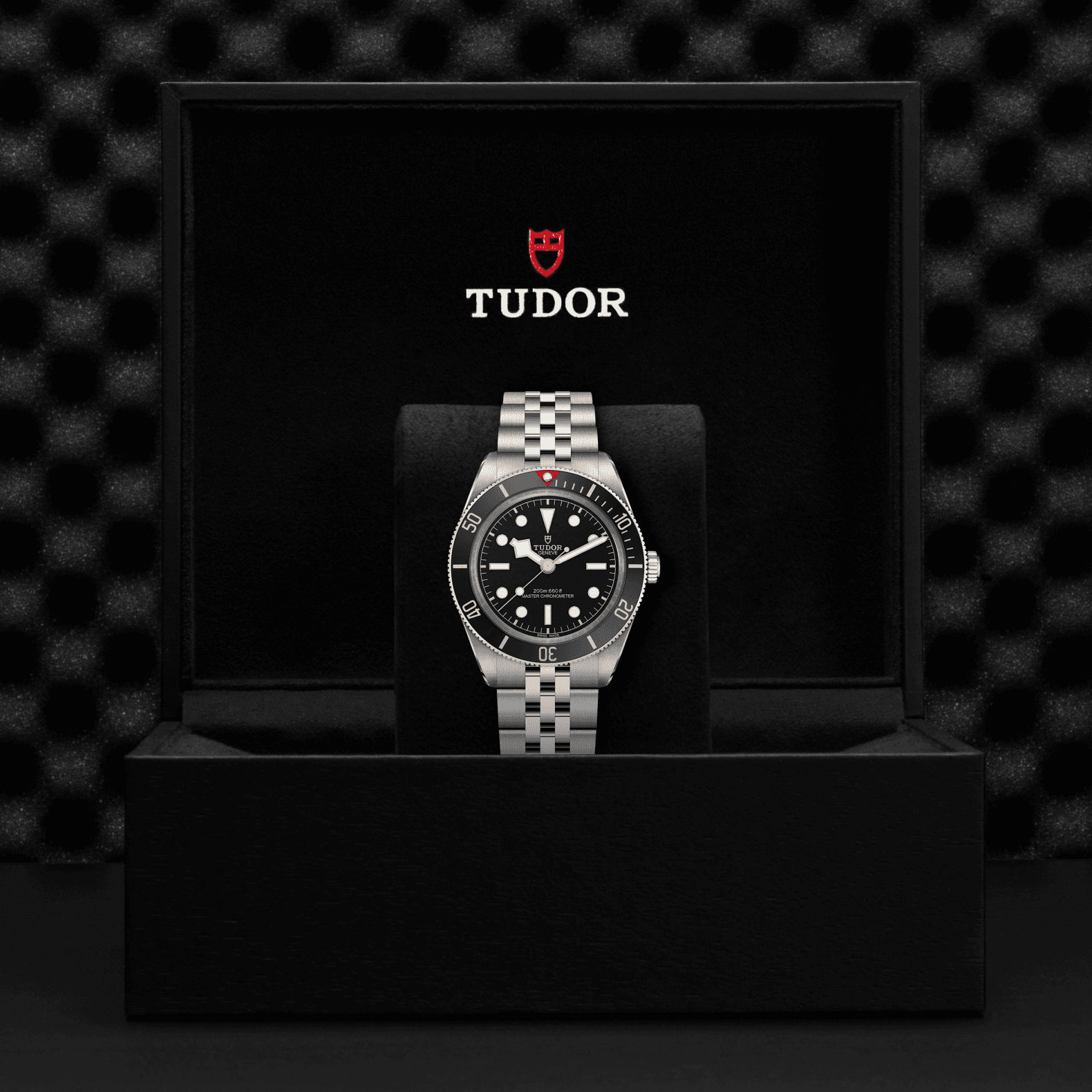 Reloj TUDOR Black Bay 58: presentación en su caja oficial