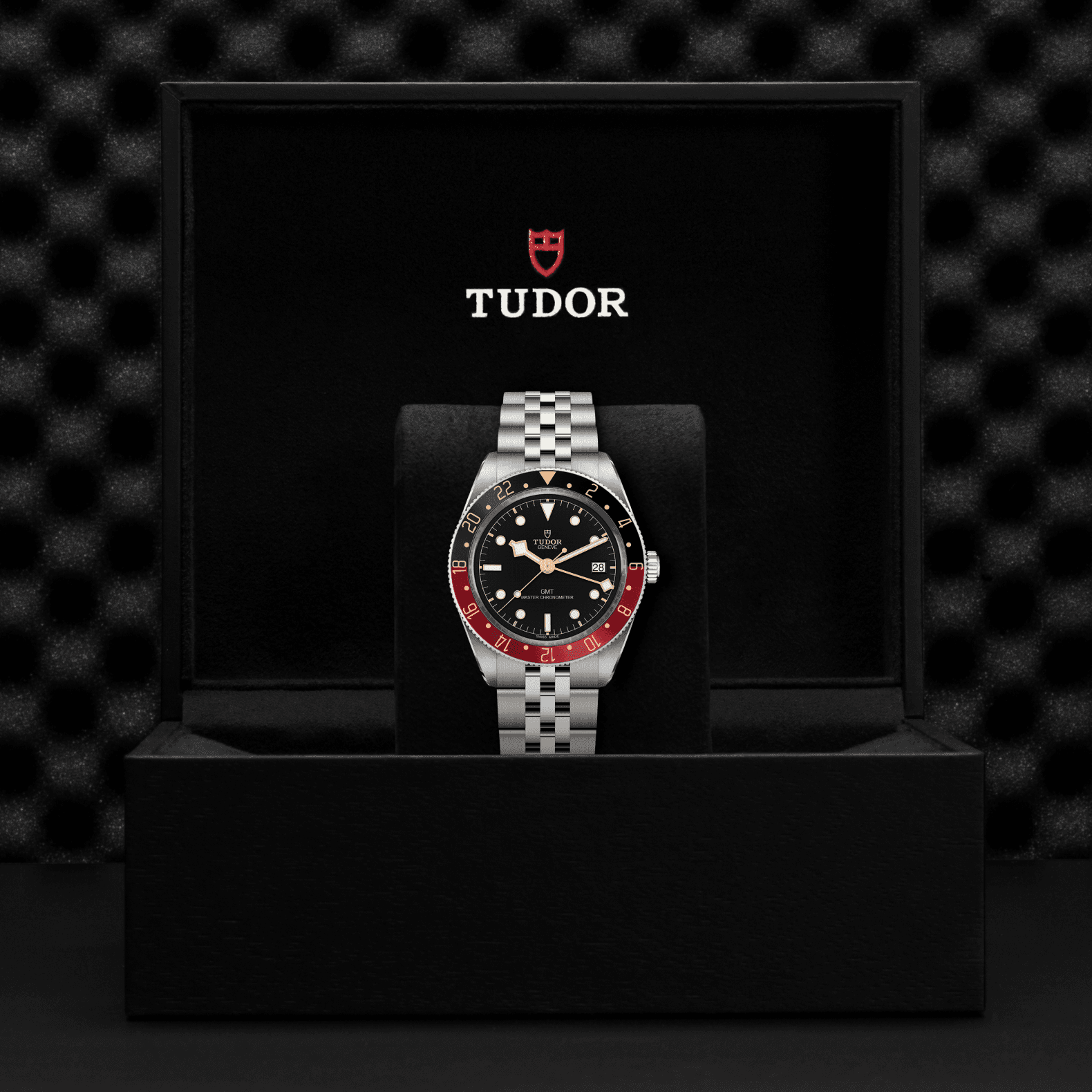 Reloj TUDOR Black Bay 58 GMT: presentación en su caja oficial