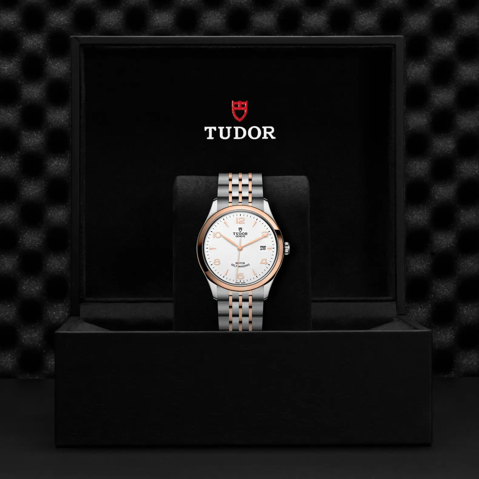 Reloj TUDOR 1926 en acero y oro rosa con esfera blanca: presentación en su caja oficial